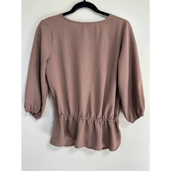 Love, Maven Women's Faux Wrap Blouse with 3/4 Sleeves Elastic Waist, Size M - Picture 3 of 4